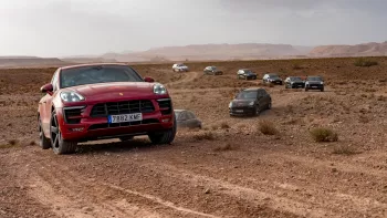 Aventura Porsche Macan y Cayenne: asalto al desierto 