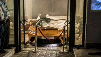 El McLaren GT se cuela en la noche madrileña