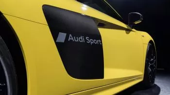 Tu Audi R8 puede ser un cartel con ruedas gracias a la nueva tecnología de Audi