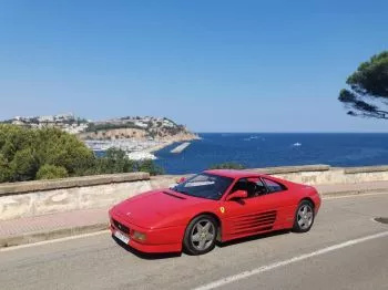 Escapada en el Ferrari 348, 30 años de pura pasión italiana