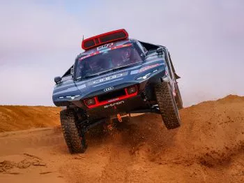 Carlos Sainz confirma su liderazgo en el equipo Audi Sport del Dakar 2022