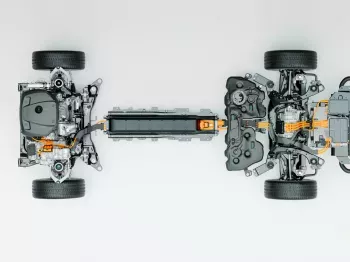 El nuevo motor híbrido enchufable Recharge de Volvo Cars aumenta el kilometraje medio diario con una sola carga