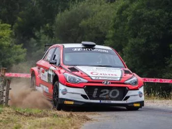Hyundai descansa este verano como líder del Campeonato de España de rallyes