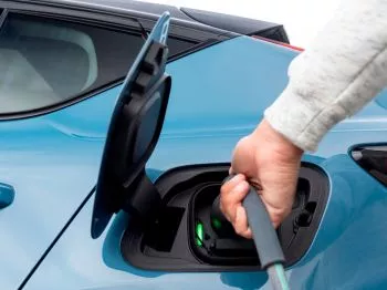 Volvo Cars insta a invertir más en energías limpias para aprovechar todo el potencial climático de los vehículos eléctricos