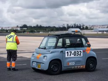 ¿Te imaginas algo más eficiente que un Citroën AMI Cargo con paneles Solares?