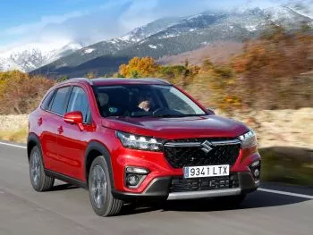 SUZUKI RENUEVA EL S-CROSS