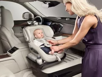 VOLVO CARS AÑADE UN POCO DE LUJO EN EL ASIENTO PARA NIÑOS CON EXCELLENCE CHILD SAFETY SEAT CONCEPT