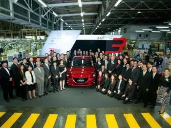 Mazda comienza a fabricar el nuevo Mazda3 en Rayong (Tailandia)