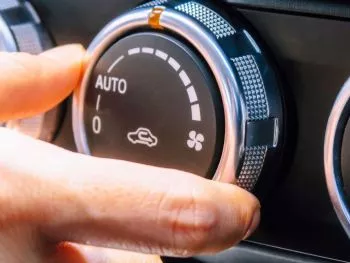¿Por qué no funciona el aire acondicionado de tu coche?