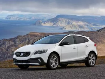 Volvo introduce el motor de gasolina T5 en el V40 Cross Country