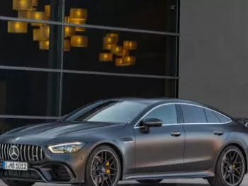 ¿Cómo es el AMG GT4 63S que quemó el Youtuber Ruso?