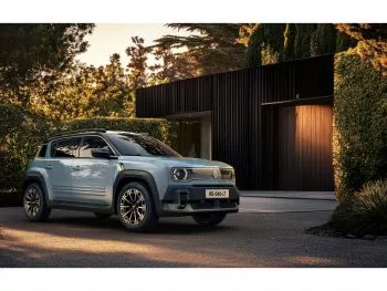 Renault 4 E-Tech 100% Eléctrico:  El "Blue-Jean" Adaptado a la nueva generación