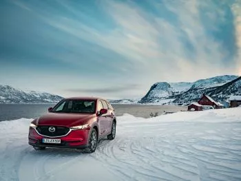 El Mazda CX-5 2019 conquista el círculo polar ártico