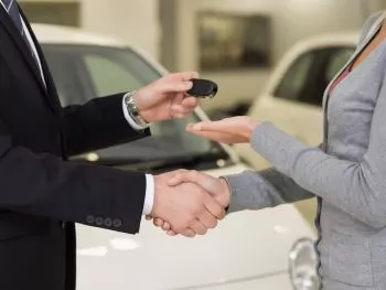 ¿Es obligatorio declarar a Hacienda la venta de un coche? Todo Lo que debes saber