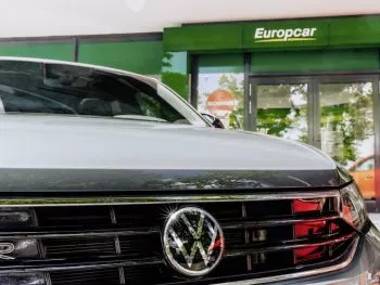 Las futuras soluciones de movilidad de Volkswagen se materializan con el cierre de la transacción de Europcar