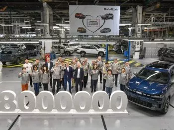 ¡Dacia celebra un nuevo hito histórico en Mioveni!