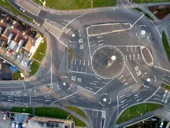Manual rápido para completar una rotonda de manera correcta