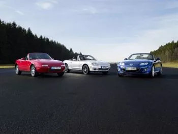 Mazda celebra el 25 aniversario del MX-5