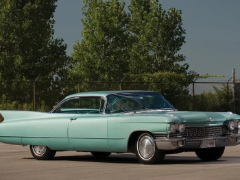 CADILLAC: MÁS DE UN SIGLO DE LUJO Y TECNOLOGÍA AMERICANA  