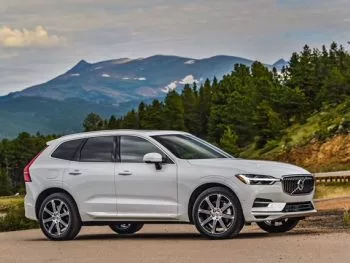 El Volvo XC60 gana el premio Coche del Año en el Mundo 2018