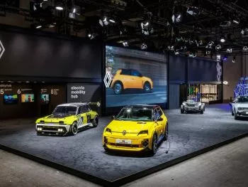 Renault Group acelera hacia el futuro de la movilidad en Automobile Barcelona 2025