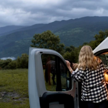 Tips para disfrutar de una escapada en furgoneta camper más cómoda