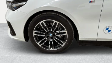 BMW i5 eDrive40