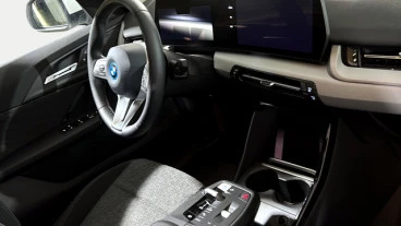 BMW iX2 xDrive30