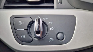 Audi A4 2.0 TDI 150CV design edition