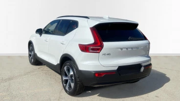 Volvo XC40 2.0 B3 G Plus Dark Auto