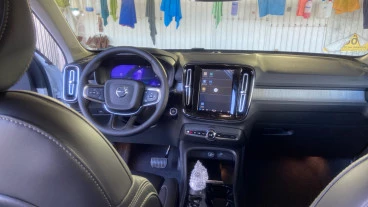 Volvo XC40 2.0 B3 G Plus Dark Auto