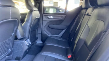 Volvo XC40 2.0 B3 G Plus Dark Auto