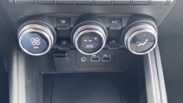Renault Clio Techno TCe 90 (67kw)