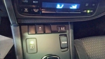 Toyota Auris 1.8 140H Hybrid Feel! Edition