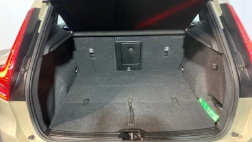 Volvo XC40 2.0 B3 G Core Auto