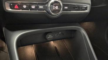 Volvo XC40 2.0 B3 G Core Auto
