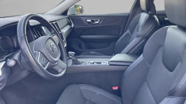 Volvo V60 2.0 D4 Momentum Auto