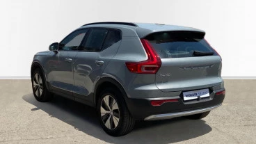 Volvo XC40 2.0 B3 G Essential Auto