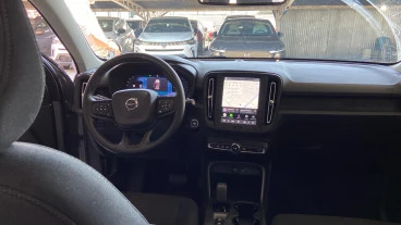 Volvo XC40 2.0 B3 G Essential Auto