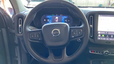 Volvo XC40 2.0 B3 G Essential Auto