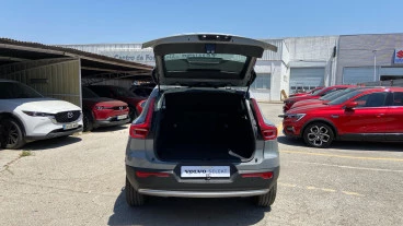 Volvo XC40 2.0 B3 G Essential Auto