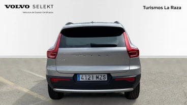 Volvo XC40 2.0 B3 G Essential Auto
