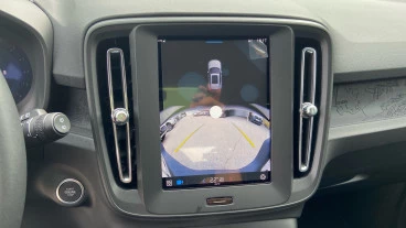 Volvo XC40 2.0 B3 G Essential Auto