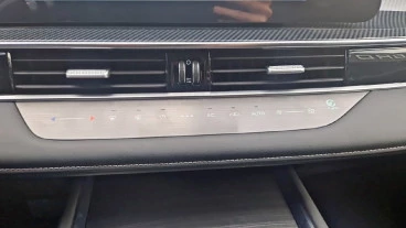 EBRO S700 1.5 TGDI PHEV Luxury E-CVT