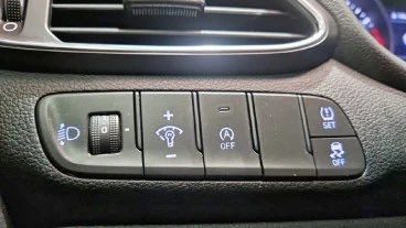 Hyundai i30 1.5 DPI Essence