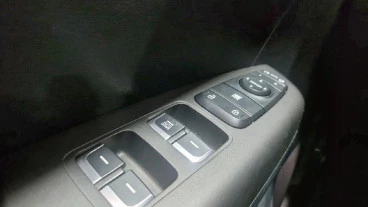 Kia Sportage 1.6 MHEV Business DCT 100kW (136CV) 4X2