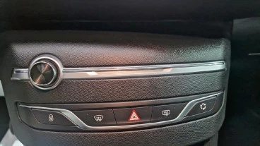 Peugeot 308 5p Allure Pack BlueHDI 130 S&S