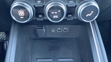 Renault Clio techno Eco-G 100cv (74kW)