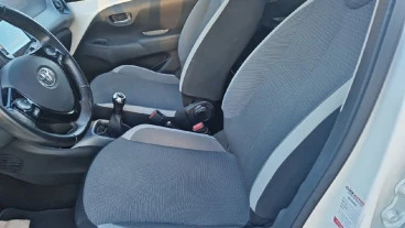 Toyota Aygo 1.0 70 x-play