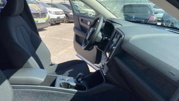 Volvo XC40 2.0 B3 G Essential Auto